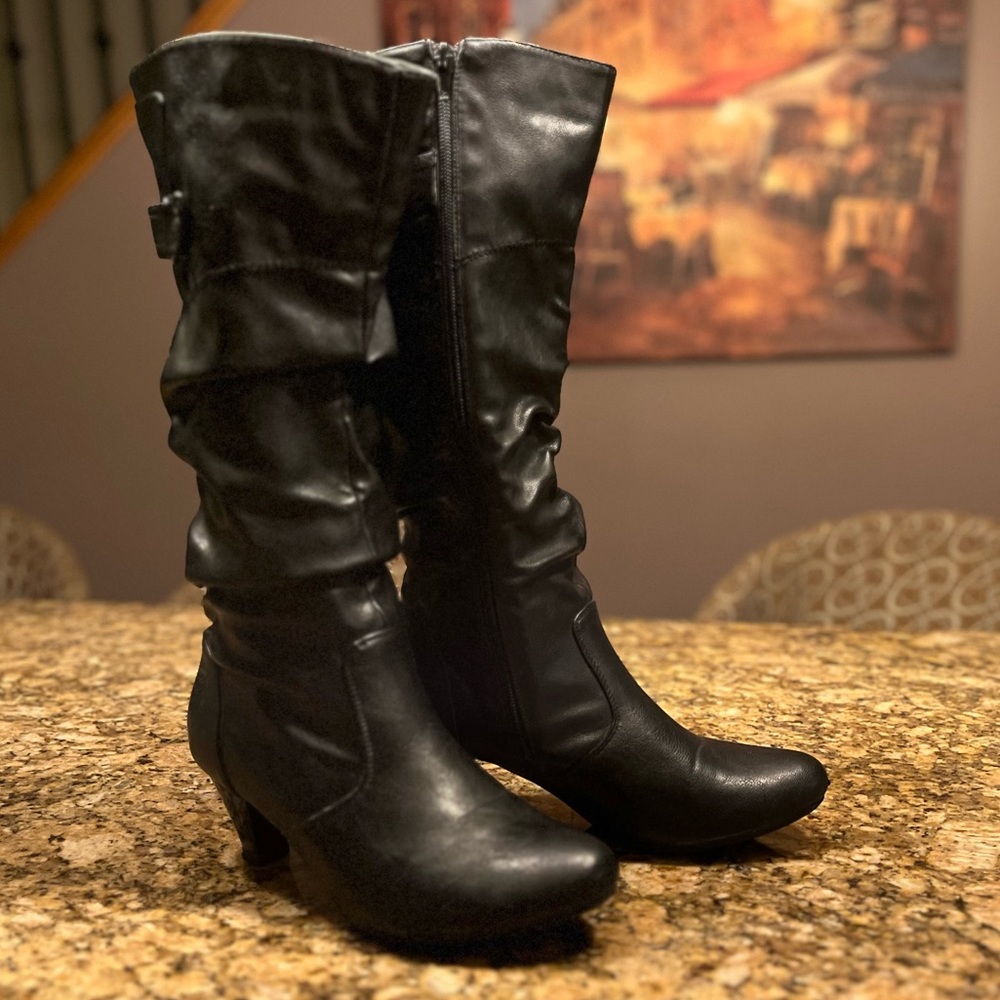 Black Boots with Pump Heel